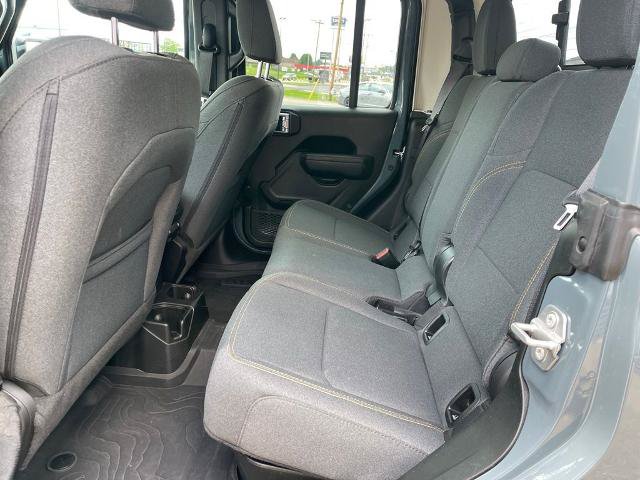 Used 2024 Jeep Gladiator Sport AWD/4WD image 17