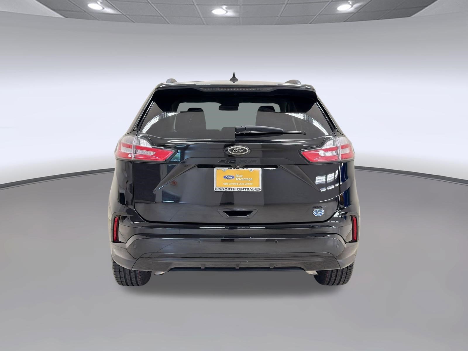Certified 2022 Ford Edge SE w/ Black Appearance Package AWD/4WD image 10