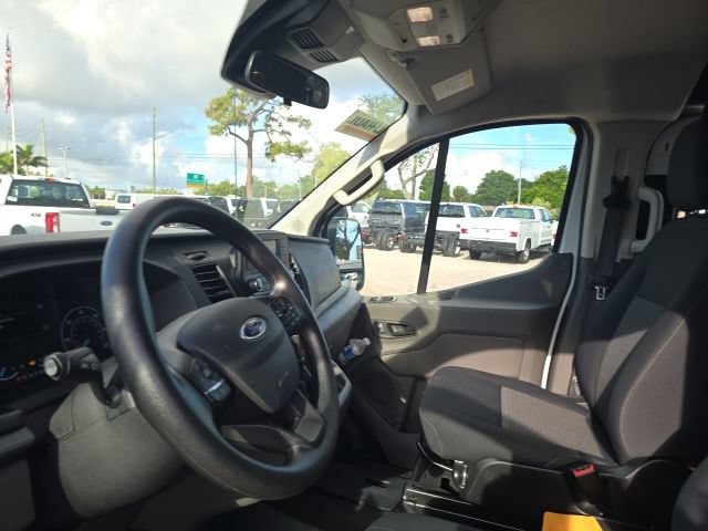 Certified 2025 Ford Transit 250 Low Roof w/ Exterior Upgrade Package RWD image 11