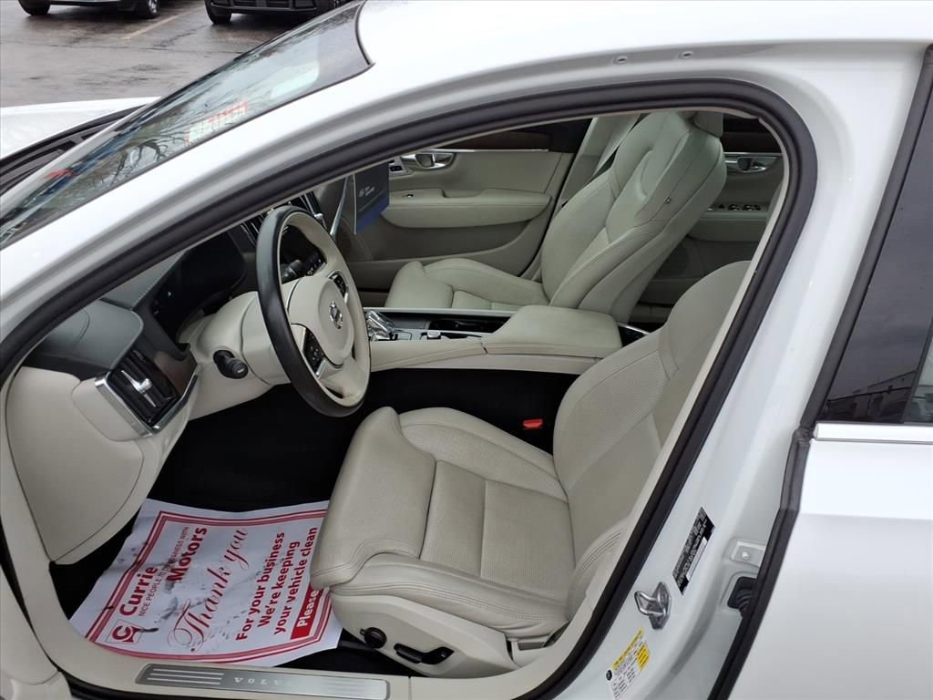 Used 2022 Volvo S90 B6 Inscription w/ Advanced Package image 27