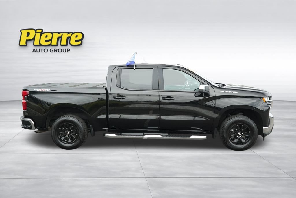 Used 2022 Chevrolet Silverado 1500 LT w/ Fleet Comfort Package AWD/4WD image 3