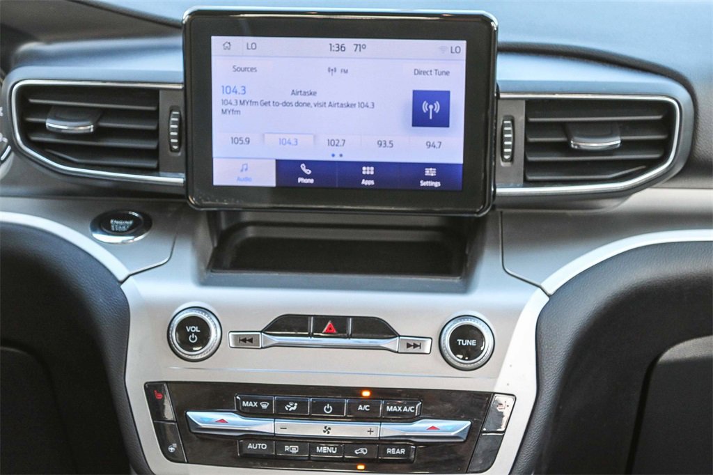 Certified 2022 Ford Explorer XLT w/ Equipment Group 202A image 19