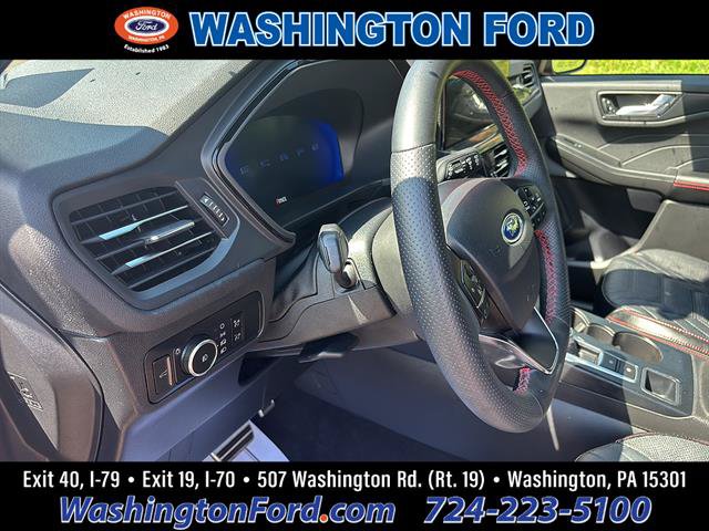 Certified 2023 Ford Escape ST-Line Elite w/ Premium Technology Package AWD/4WD image 13