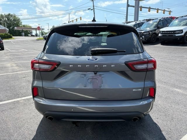 Certified 2024 Ford Escape ST-Line w/ Tech Pack #1 AWD/4WD image 4