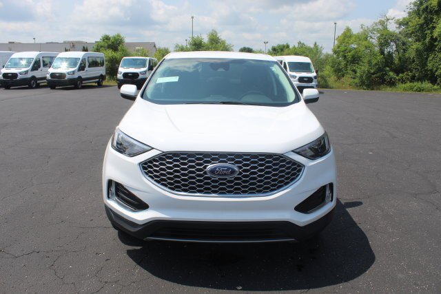 Certified 2024 Ford Edge SEL w/ Convenience Package AWD/4WD image 15