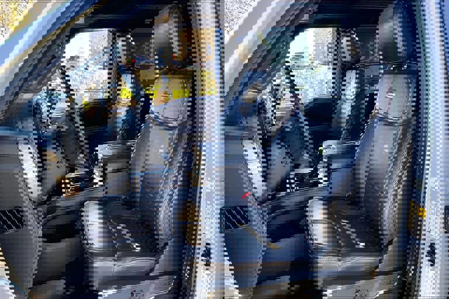 Certified 2025 Ford F250 Platinum image 10