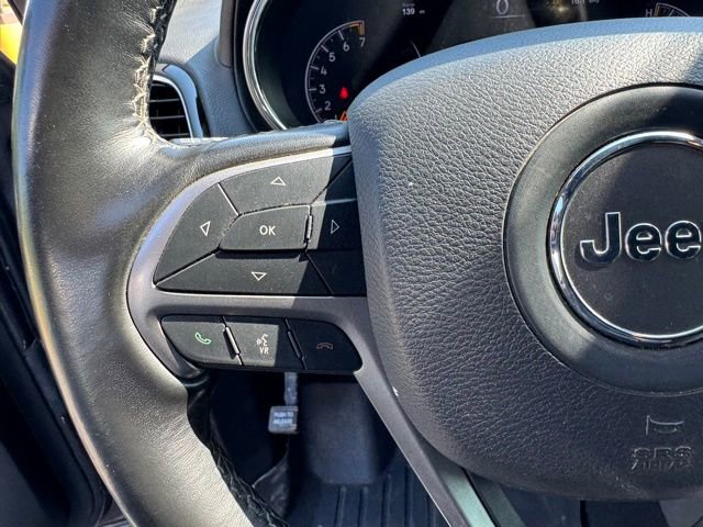 Used 2020 Jeep Grand Cherokee Overland AWD/4WD image 21