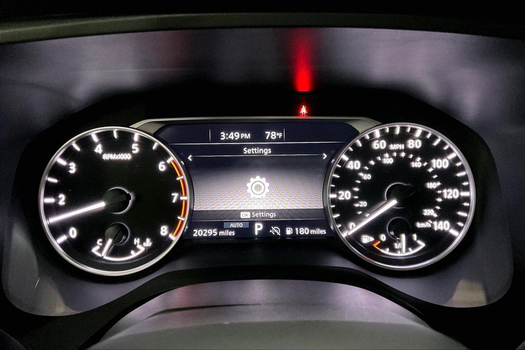 Used 2025 Nissan Rogue SV AWD/4WD image 19