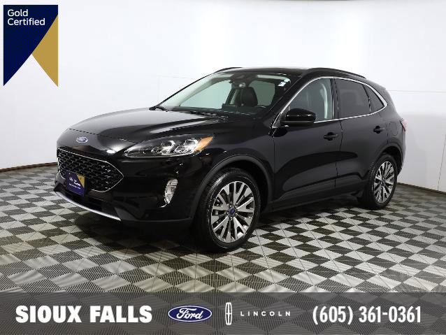 Certified 2022 Ford Escape Titanium w/ Class II Trailer Tow Package image 1