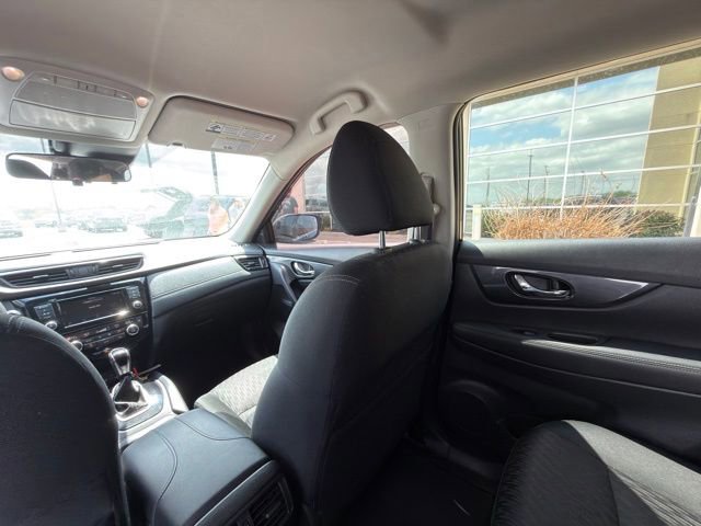 Used 2019 Nissan Rogue SV FWD image 15