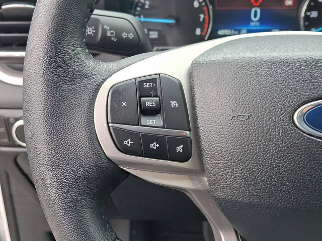 Certified 2023 Ford Explorer XLT w/ Equipment Group 202A AWD/4WD image 17