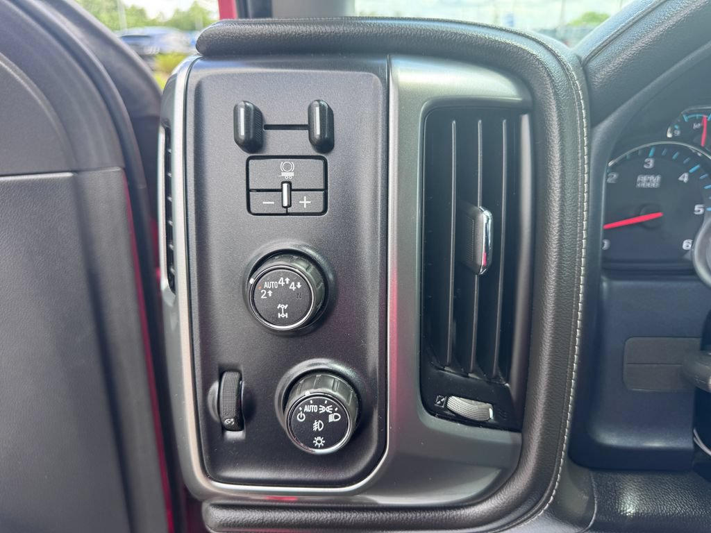 Used 2018 Chevrolet Silverado 1500 LTZ w/ Max Trailering Package AWD/4WD image 19