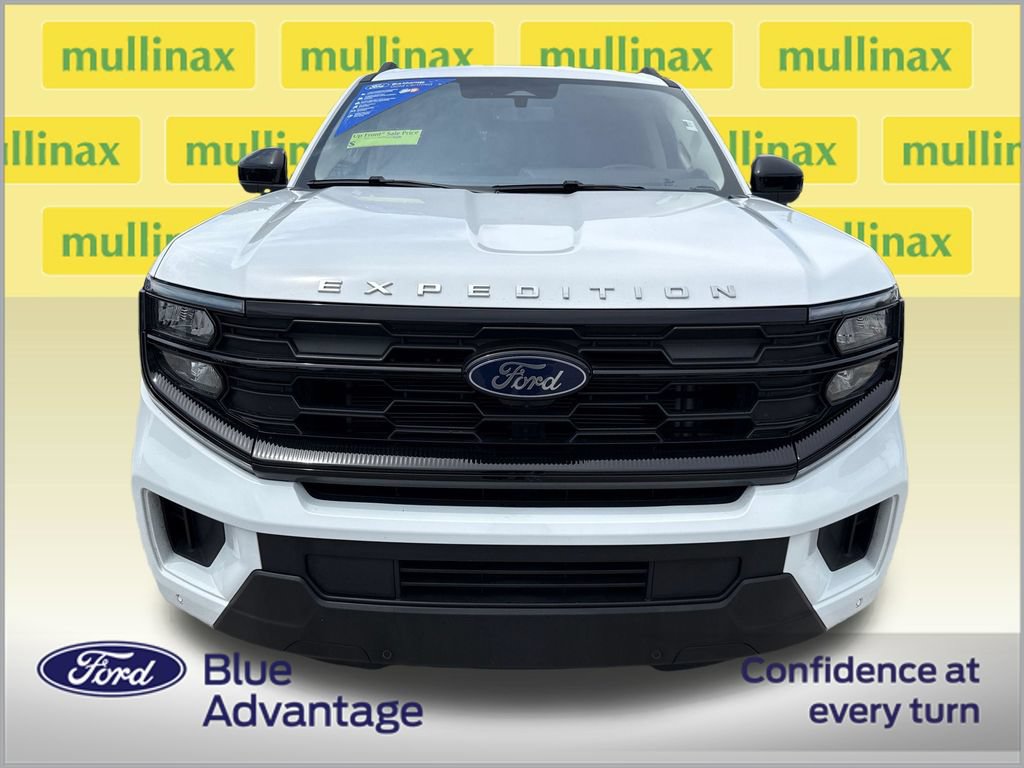Certified 2025 Ford Expedition Max Active RWD image 12