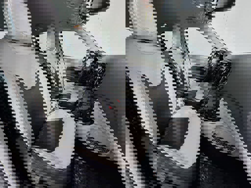 Used 2021 Jeep Compass Limited image 15