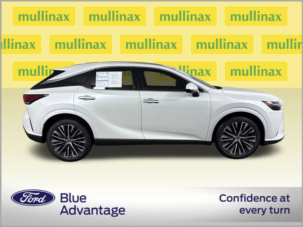 Used 2023 Lexus RX 350 Premium Plus w/ Cold Area Package FWD image 2