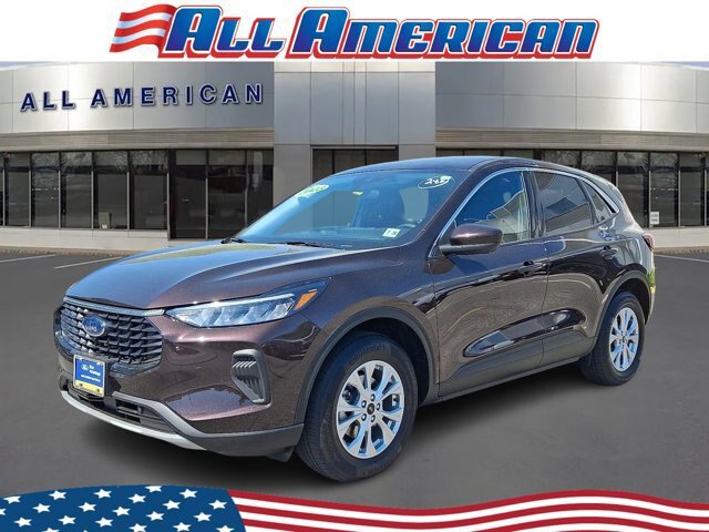 Certified 2023 Ford Escape Active w/ Tech Pack #2 AWD/4WD image 1