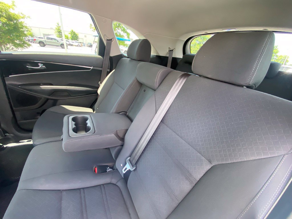 Used 2020 Kia Sorento L FWD image 24