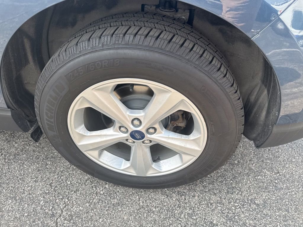 Certified 2019 Ford Edge SE FWD image 42