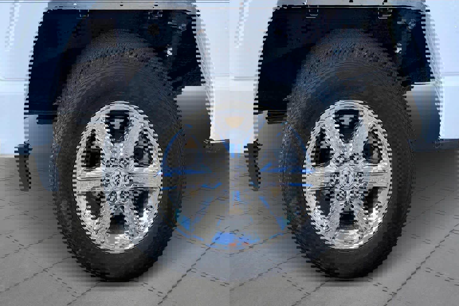 Certified 2025 Ford F150 XLT w/ Equipment Group 301A Standard image 12