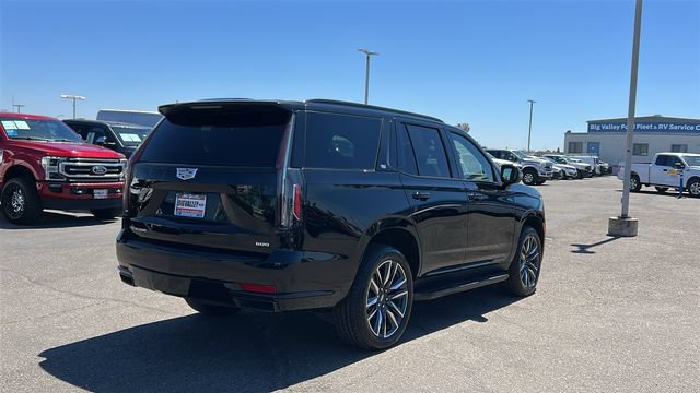 Used 2023 Cadillac Escalade Sport AWD/4WD image 3