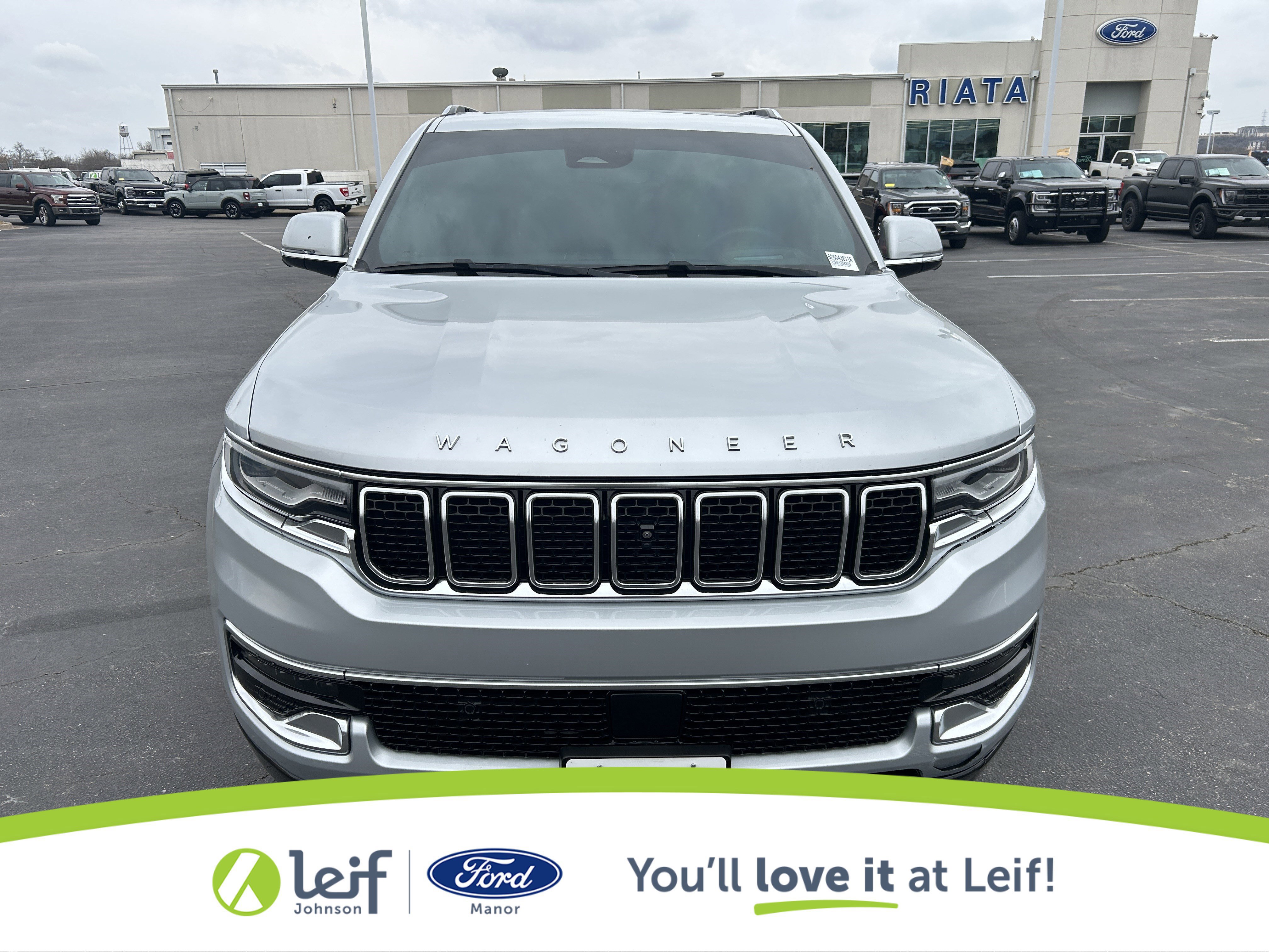 Used 2022 Jeep Wagoneer Series III w/ Premium Group I image 9