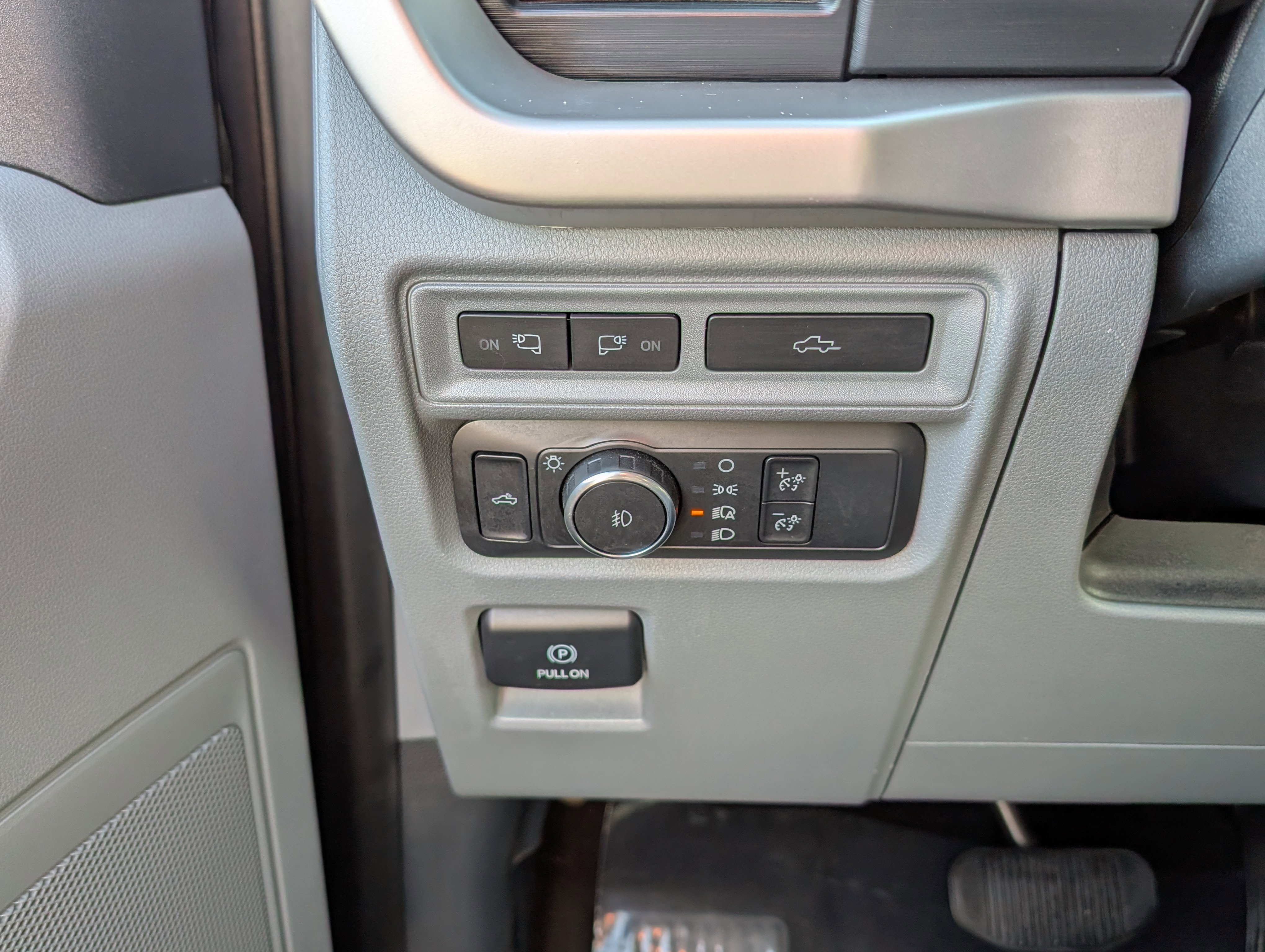 Certified 2022 Ford F150 XLT w/ Equipment Group 302A High image 21