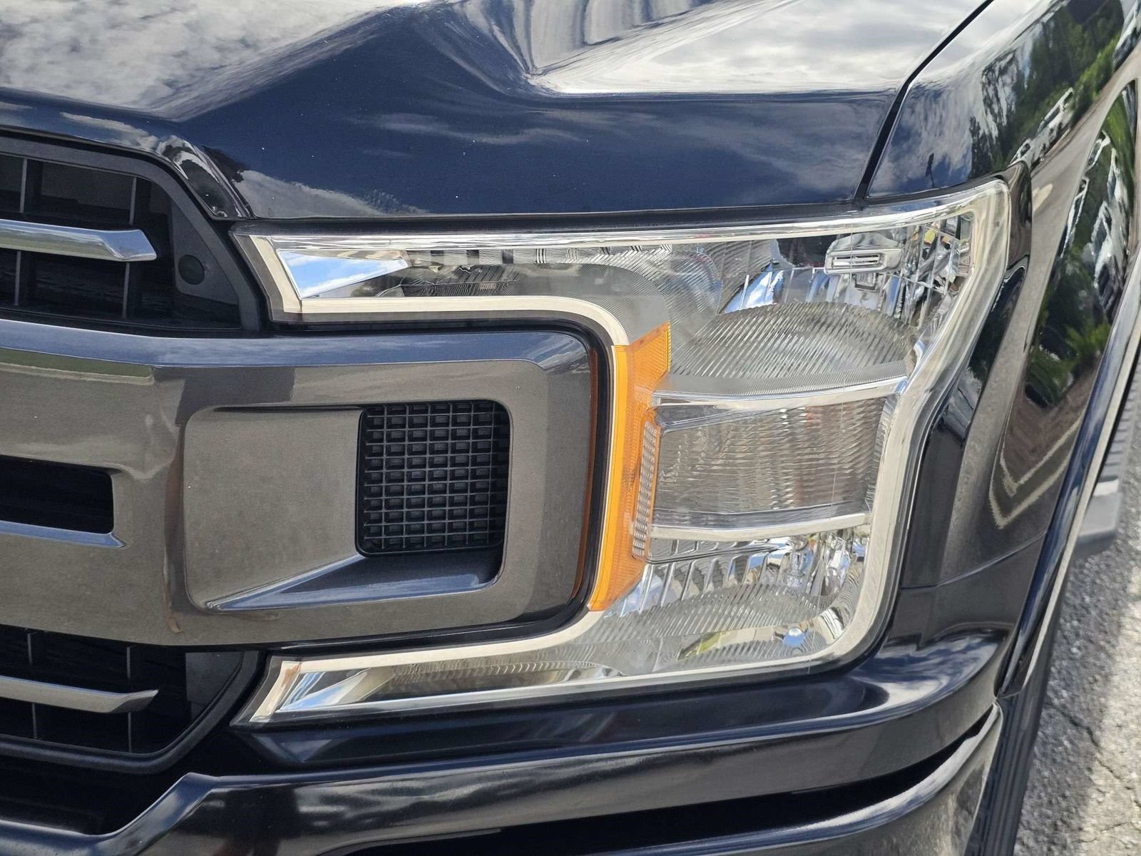 Certified 2019 Ford F150 XLT w/ Equipment Group 302A Luxury RWD image 12