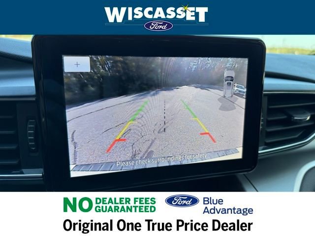 Certified 2022 Ford Explorer XLT w/ Equipment Group 202A image 16