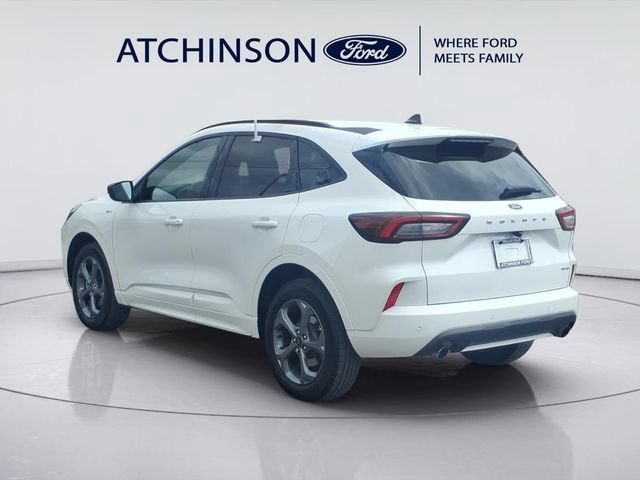 Certified 2024 Ford Escape ST-Line w/ Tech Pack #1 AWD/4WD image 6