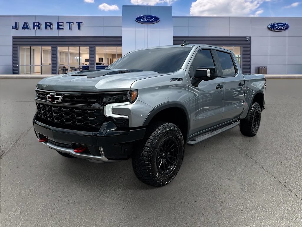 Used 2024 Chevrolet Silverado 1500 ZR2 w/ Technology Package AWD/4WD image 3