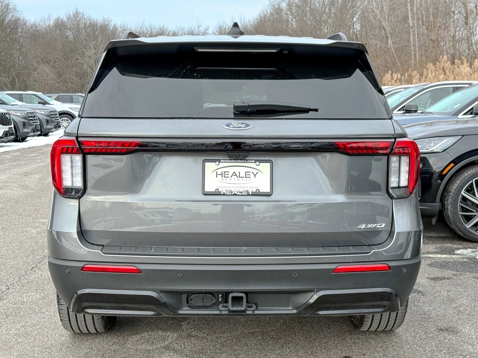 Certified 2025 Ford Explorer ST-Line w/ Premium Package image 3