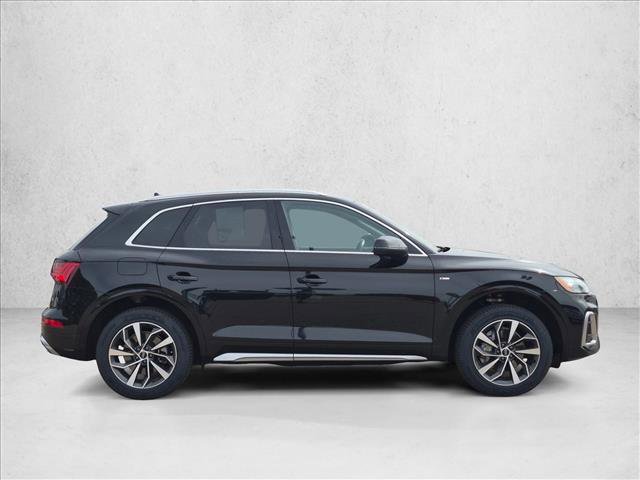 Used 2022 Audi Q5 2.0T Premium Plus w/ Premium Plus Package AWD/4WD image 3