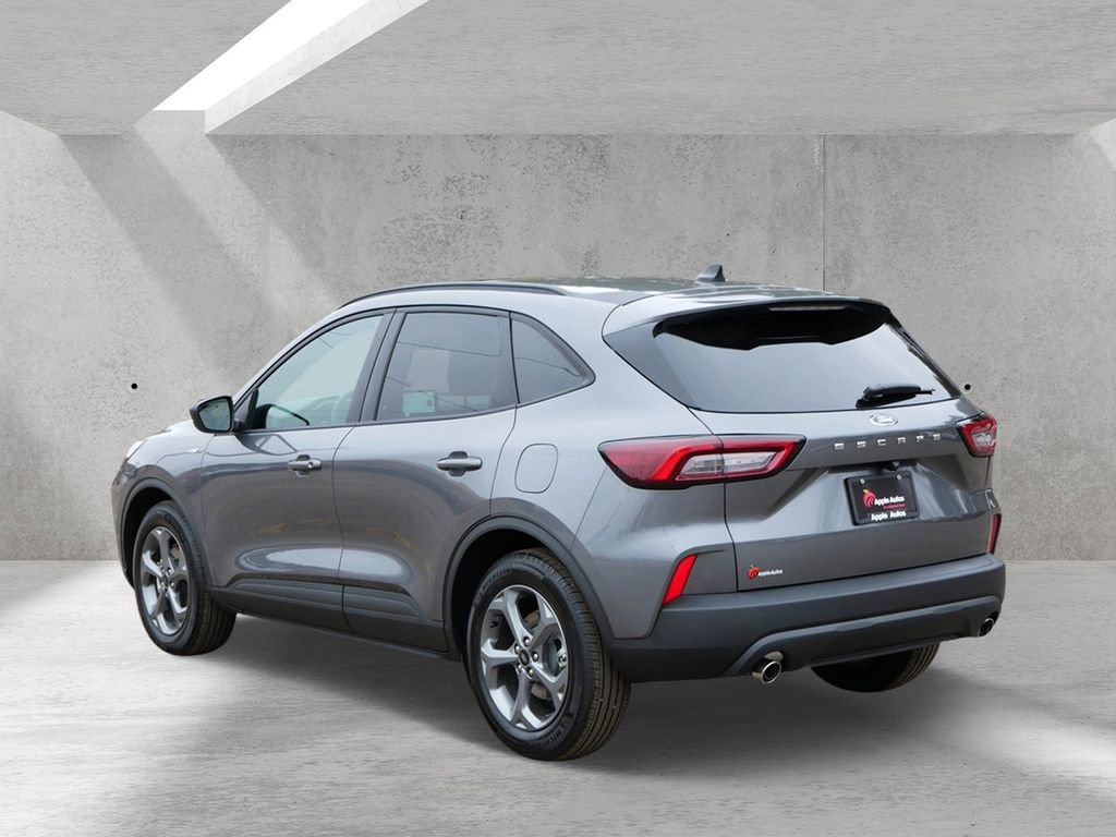 Certified 2025 Ford Escape ST-Line w/ Cold Weather Package image 4