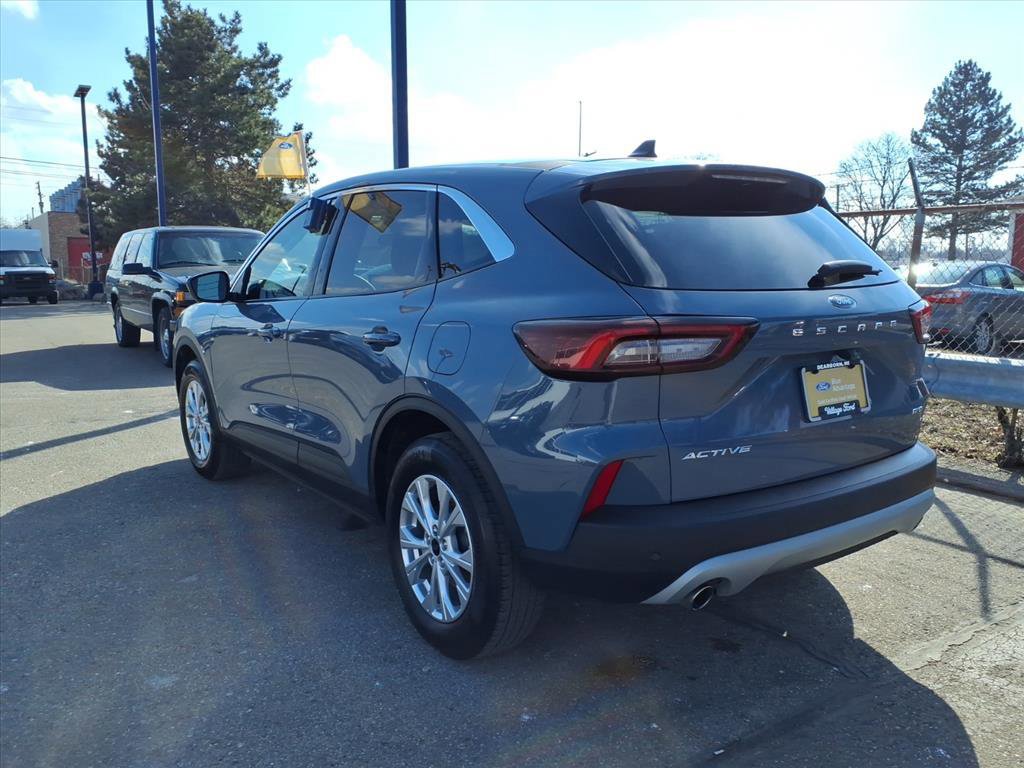 Certified 2023 Ford Escape Active w/ Tech Pack #2 image 4
