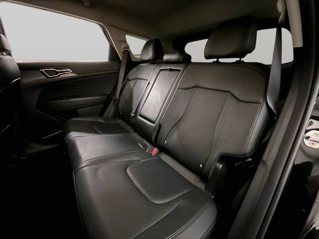 Used 2023 Kia Sportage EX AWD/4WD image 25