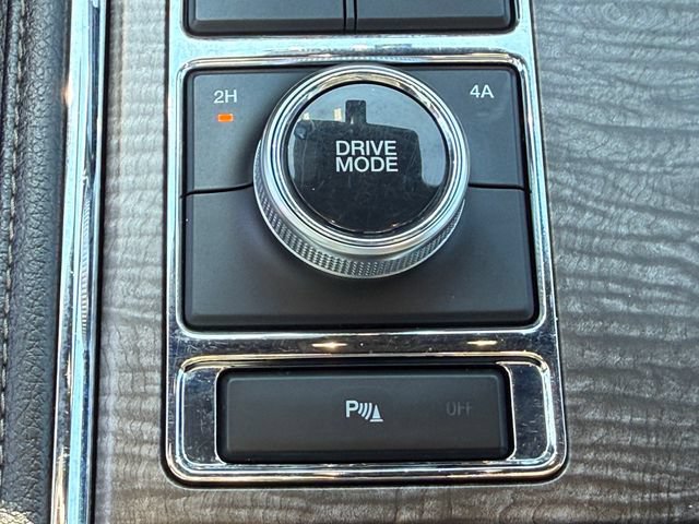 Certified 2020 Ford Expedition Limited w/ Equipment Group 301A AWD/4WD image 8