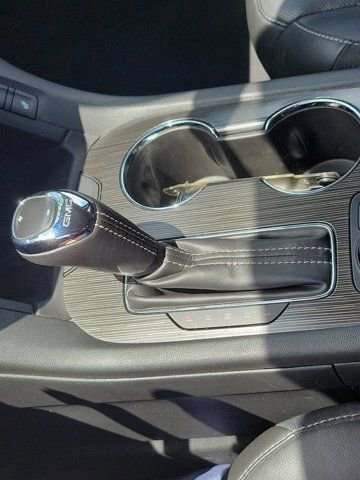 Used 2017 GMC Acadia SLT AWD/4WD image 31