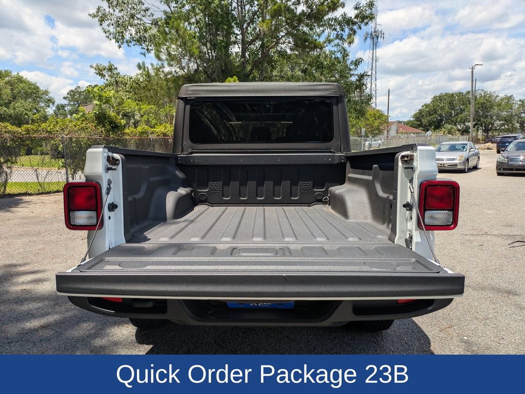 Used 2022 Jeep Gladiator Sport AWD/4WD image 14
