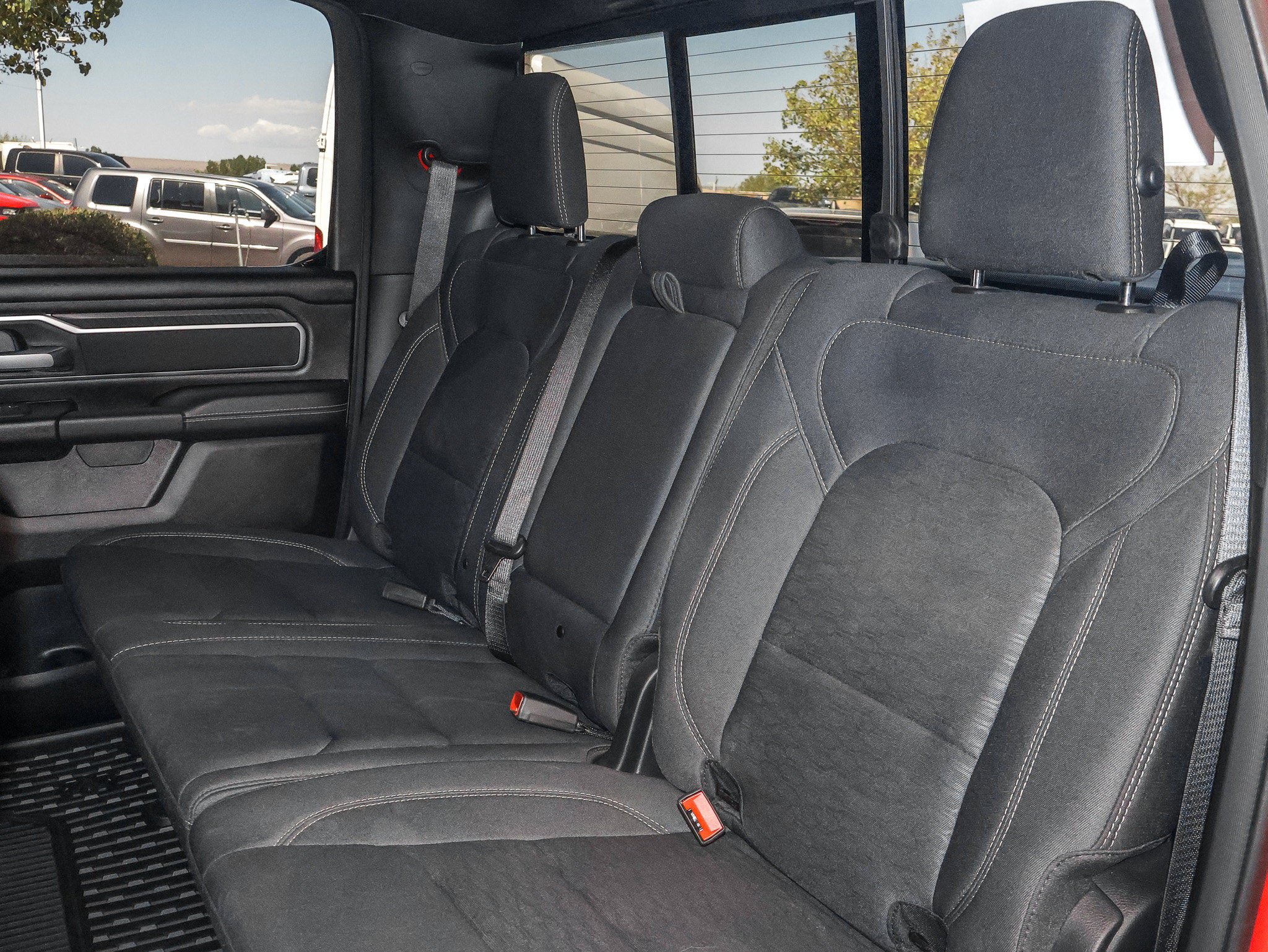 Used 2025 RAM 1500 Big Horn AWD/4WD image 38