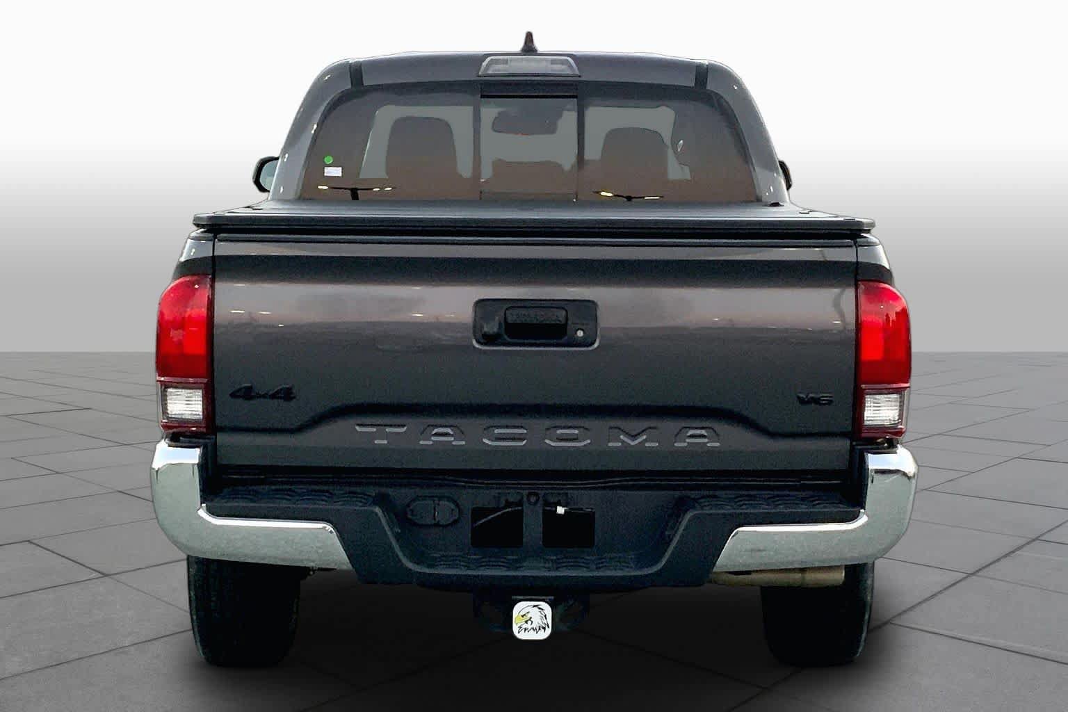 Used 2023 Toyota Tacoma SR5 AWD/4WD image 5