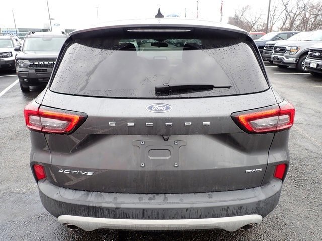 Certified 2023 Ford Escape Active image 3