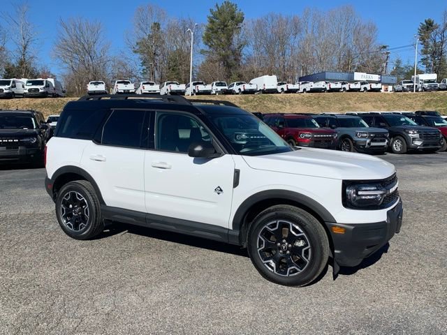 Certified 2025 Ford Bronco Sport Outer Banks image 2