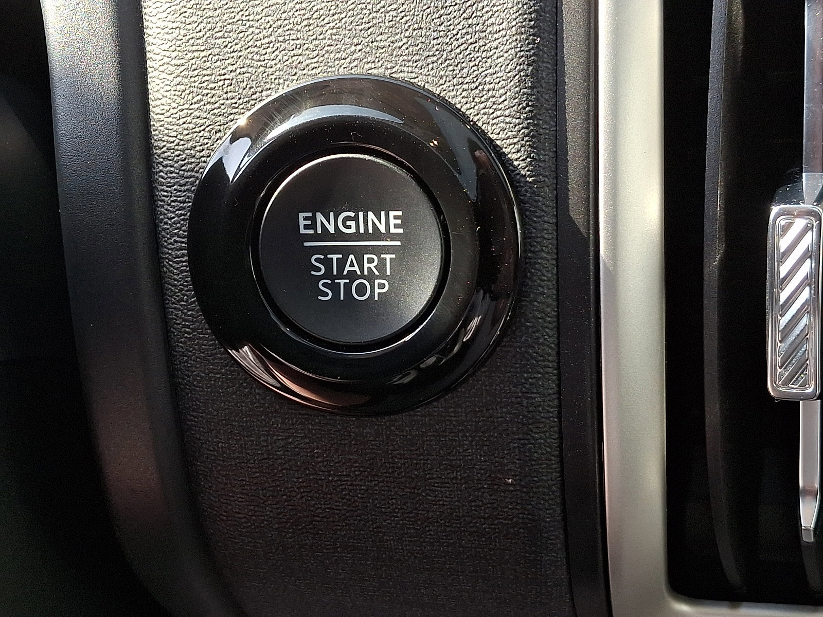 Certified 2025 Ford Expedition Max Active AWD/4WD image 28