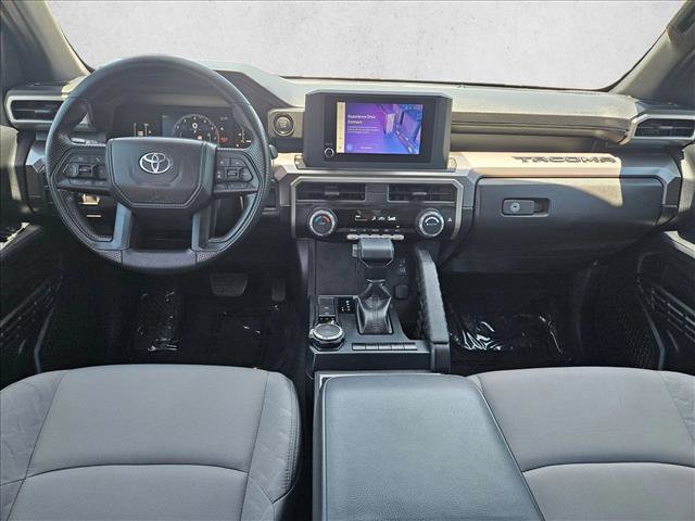 Used 2025 Toyota Tacoma SR5 AWD/4WD image 16