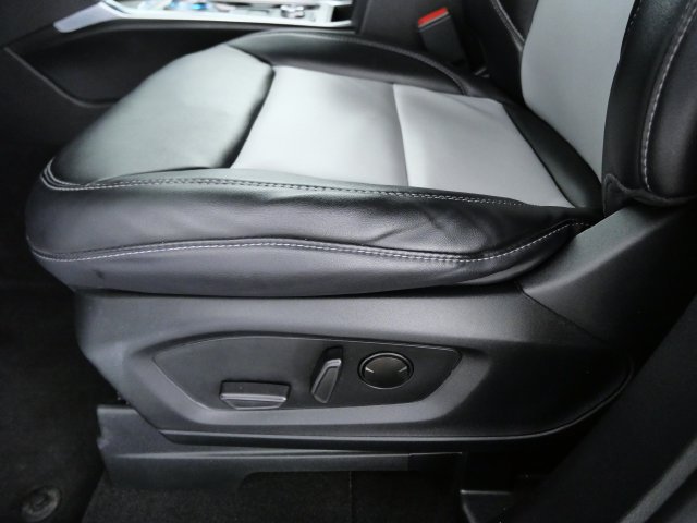 Certified 2023 Ford Explorer XLT w/ Equipment Group 202A AWD/4WD image 16