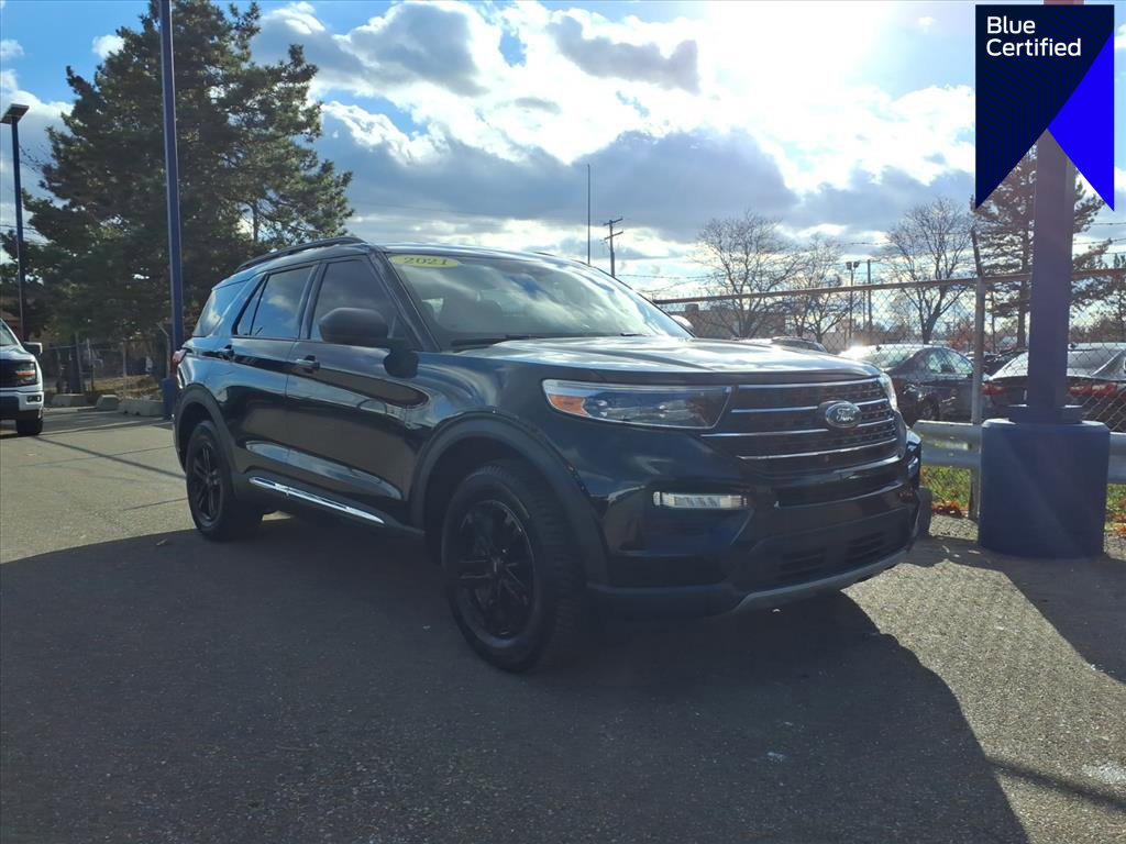 Certified 2021 Ford Explorer XLT w/ Equipment Group 202A