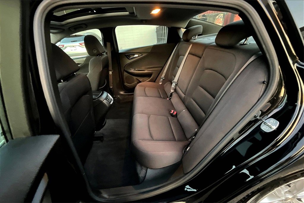 Used 2024 Chevrolet Malibu LT image 25