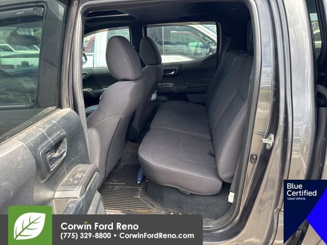 Used 2017 Toyota Tacoma TRD Sport AWD/4WD image 10