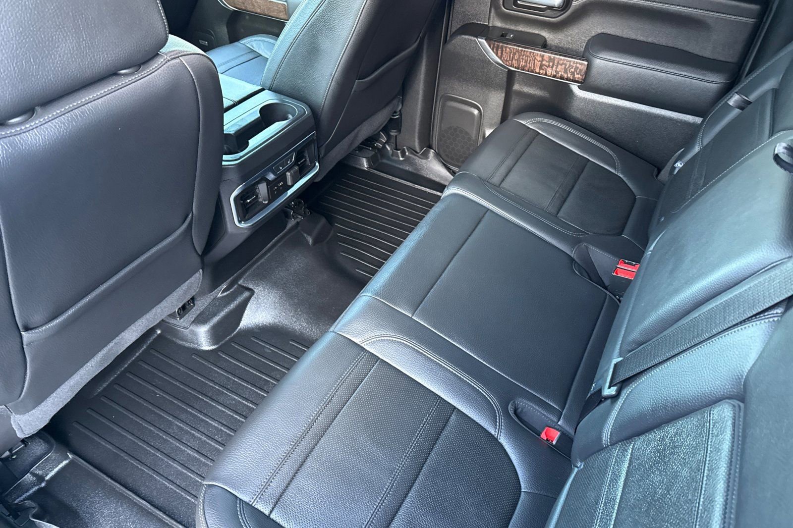 Used 2020 GMC Sierra 2500 Denali w/ Denali Ultimate Package image 13