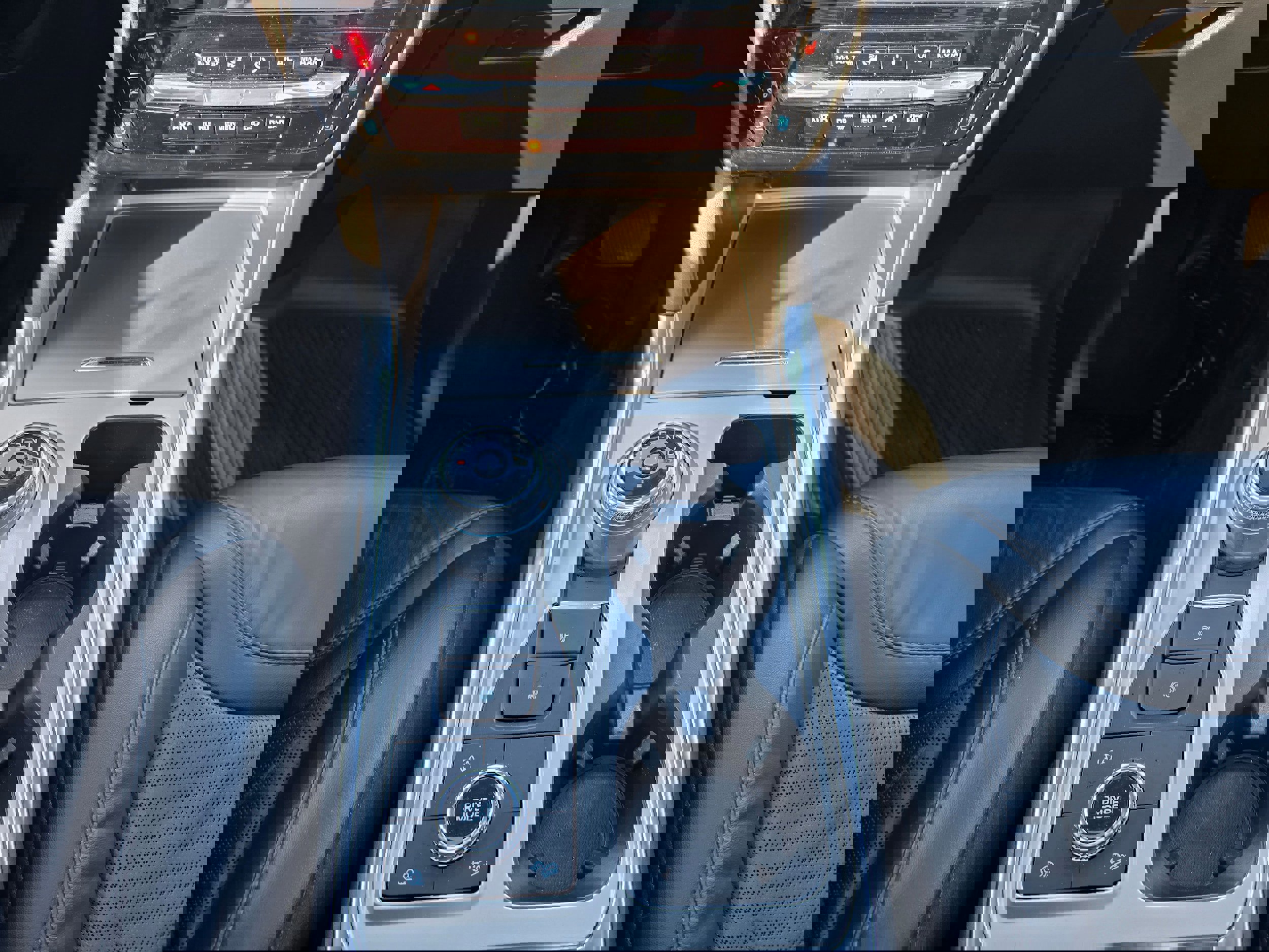 Certified 2023 Ford Explorer Platinum w/ Technology Package image 10